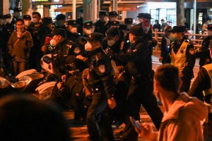 China, expectante tras un fin de semana de protestas inéditas