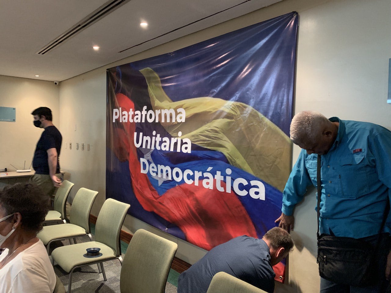 Plataforma Unitaria rechazó la nueva violación de derechos políticos del régimen en contra de María Corina Machado