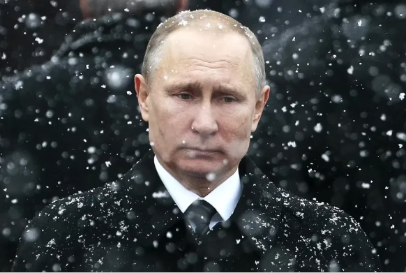 El único diplomático ruso que dimitió por la guerra lo cuenta todo: “Solo habrá paz sin Putin”