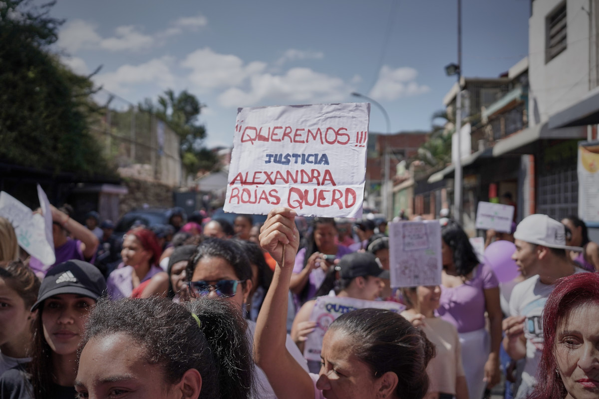 Con un grito de auxilio, mujeres alzaron sus voces por el femicidio de Alexandra Rojas en La Vega #18Mar (FOTOS y VIDEO)