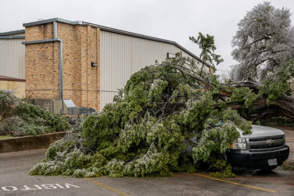 Fuertes tormentas que azotaron el sur y medio oeste de EEUU dejaron al menos 10 muertos