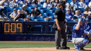 Reloj de lanzamiento, la polémica apuesta de MLB para reducir duración de los juegos