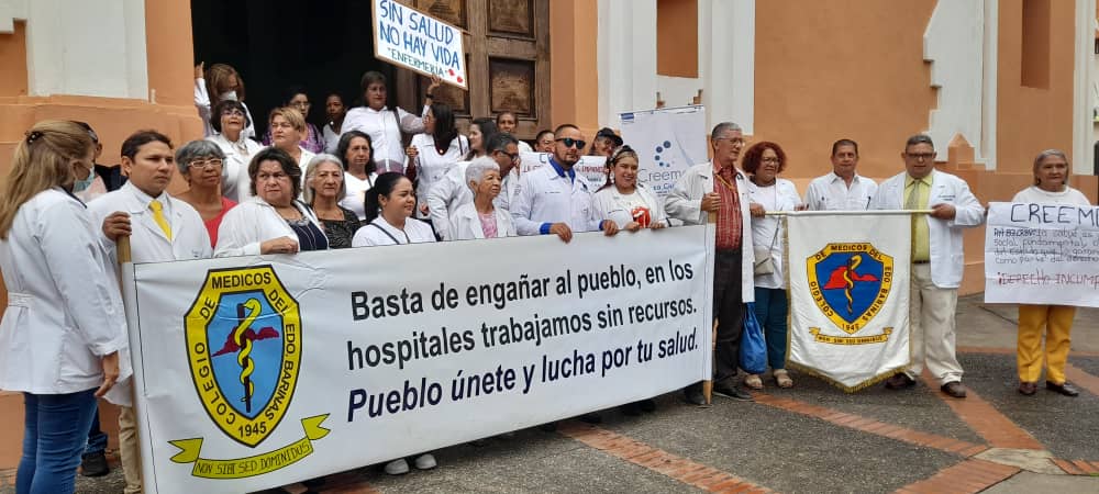 “En centros públicos se está privatizando la Medicina”: Médicos de Barinas reclaman inversión al régimen de Maduro