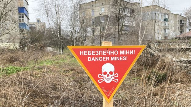 “Me miré el pie y vi que me faltaban los dedos”, el drama silencioso de las minas terrestres en Ucrania