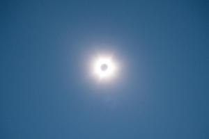 Eclipse total solar 2024: ¿Cómo sacarle fotos con tu celular? Las recomendaciones de la Nasa