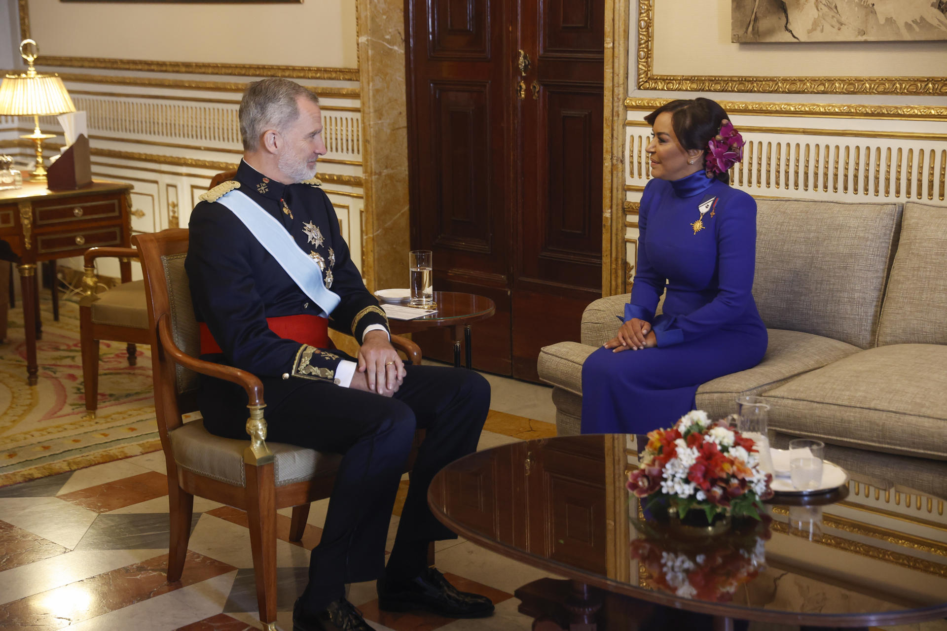 Video: con orquídeas en el moño, Coromoto Godoy presentó credenciales ante Felipe VI