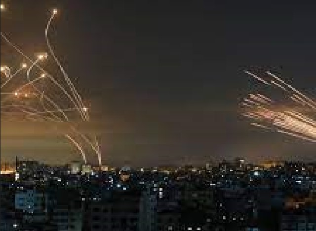Terroristas palestinos lanzaron más de 100 cohetes a Israel en las últimas 24 horas