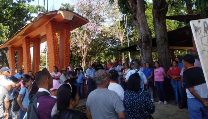 “Pulverizaron nuestro salario”: Trabajadores de la Unellez no suspenderán la protesta