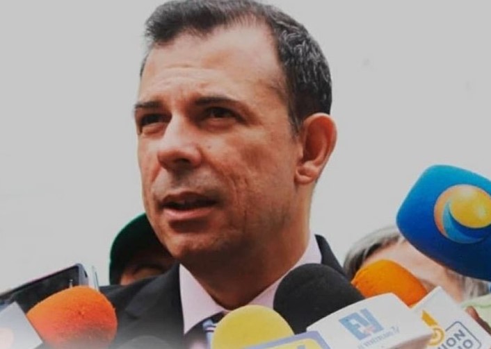 Roberto Enríquez aseguró que la renuncia del rector Arraiz Lucca, es un golpe al esfuerzo unitario