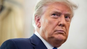 Trump pide retrasar el juicio de Mar-a-Lago hasta después de las elecciones