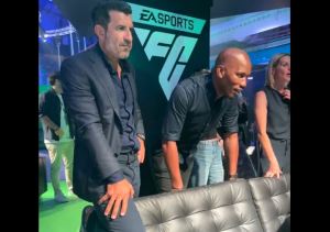 VIRAL: la reacción de Figo y Drogba al ver a streamer jugar EA Sports FC 24 con Ronaldinho (Video)