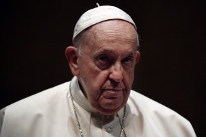 El papa Francisco insta a una nueva tregua y pide “vías valientes de paz” sin armas en Oriente Medio