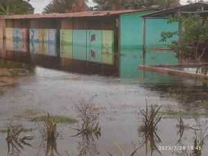 Río Canaguá en Barinas rompió muro de contención y afectó al menos 180 familias