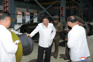 Nueva provocación de Corea del Norte a Occidente: Kim Jong-un visitó una planta de producción de misiles tácticos