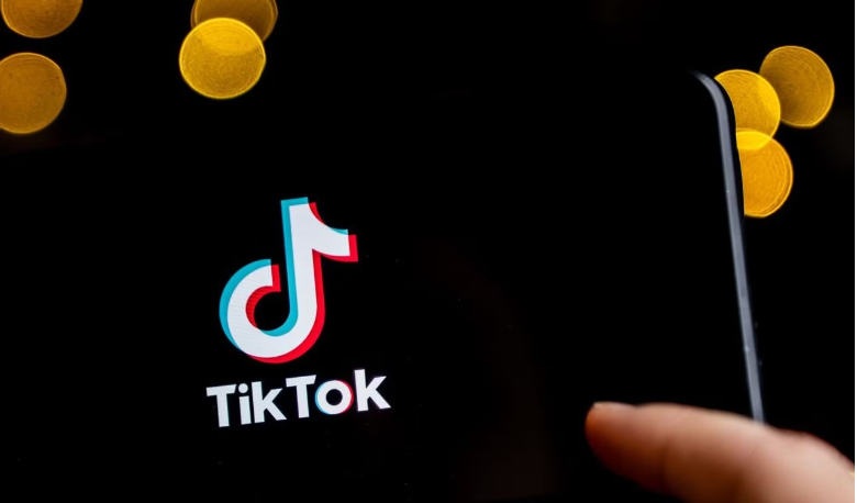 Multa de 345 millones de euros a TikTok por violar ley datos de menores en la UE