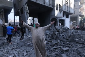 Los cadáveres se apilan en Gaza (Imágenes sensibles)