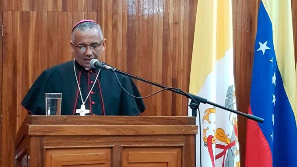Monseñor Víctor Hugo Basabe fue designado como Arzobispo de la Arquidiócesis de Coro