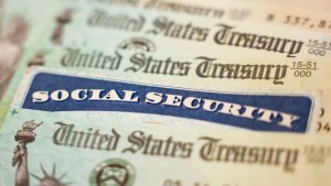 Los beneficiarios de la Seguridad Social en EEUU recibirán un aumento el próximo año