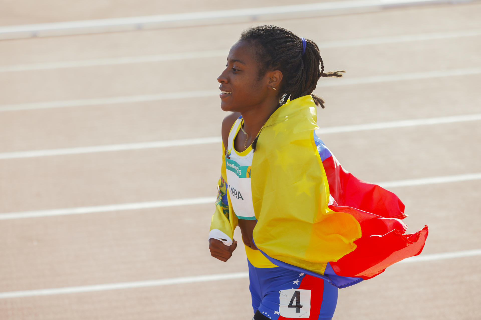 Venezolana Lisbeli Vera conquistó el oro en los 200 metros T47 en Santiago (Video)