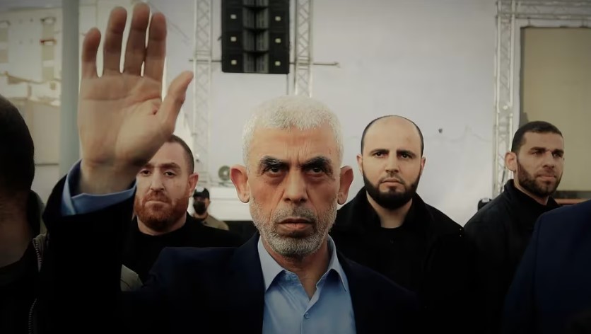 El hombre que interrogó a Yahya Sinwar cientos de horas cuenta cómo piensa el cerebro de la matanza de Hamás en Israel