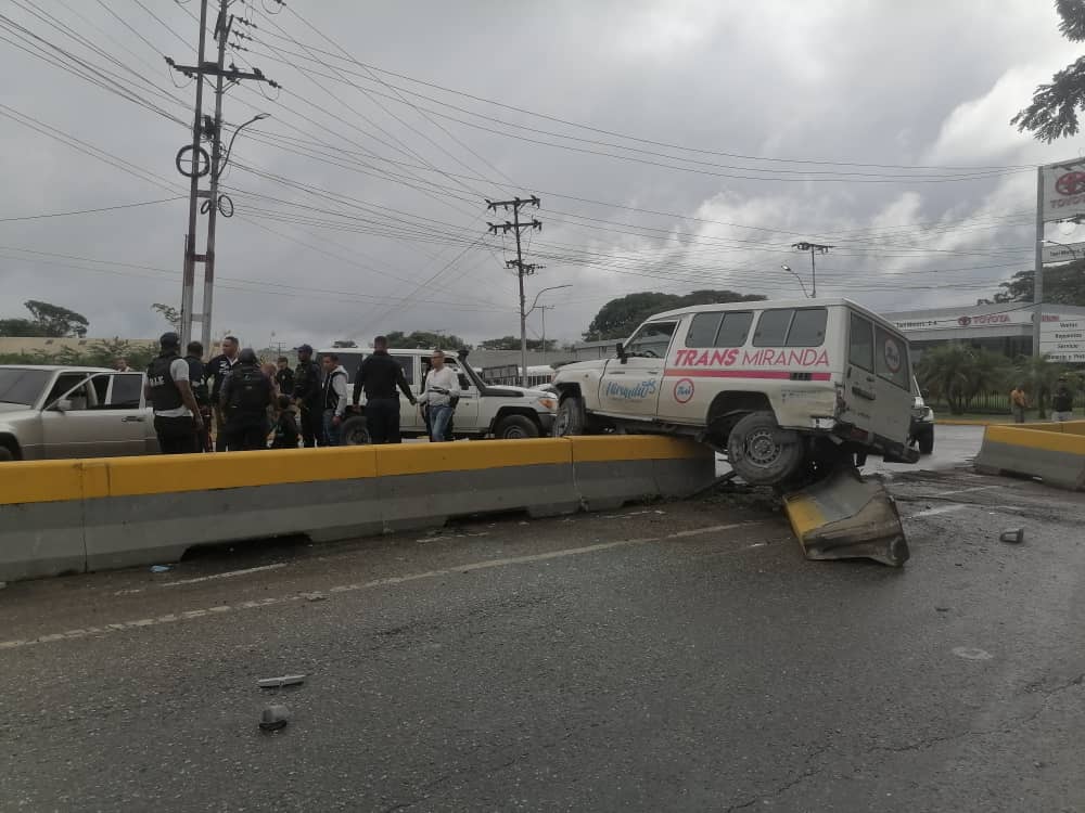 Choque, enfrentamiento y más: robo de un Jeep de TransMiranda en Turumo acabó en Ocumare del Tuy