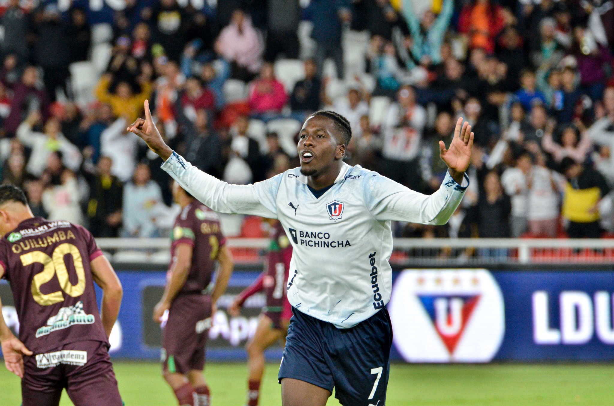 Venezolano Jan Hurtado marcó doblete en remontada de la Liga de Quito (Videos)