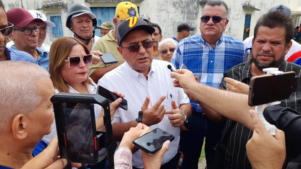 Gobernador de Barinas rechaza procedimiento policial implementado para detener al sindicalista Víctor Venegas