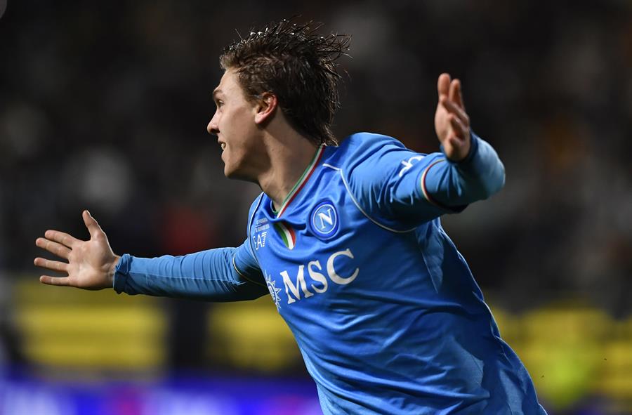 Napoli se metió en la final de la Supercopa italiana tras doblegar a Fiorentina