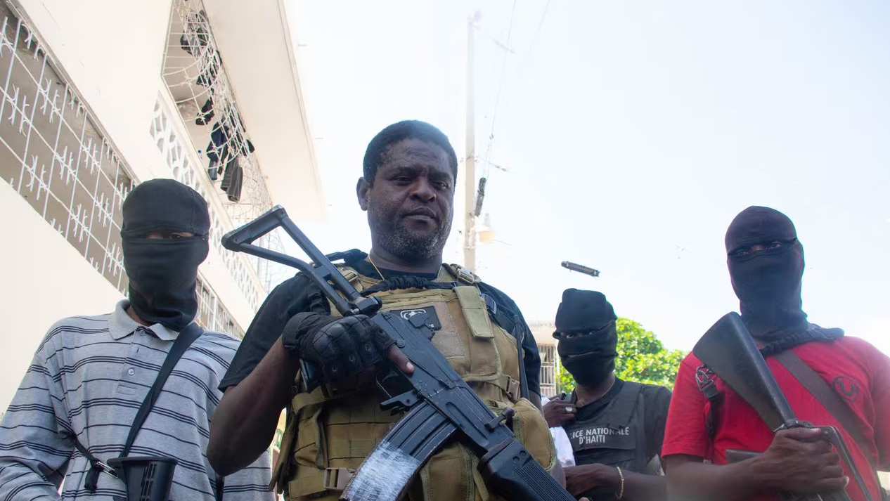Policía de Haití atacó bastión de “Barbecue”, cabecilla de las pandillas caníbales
