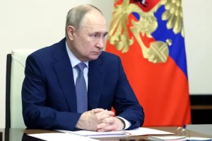 Putin no asistió a ningún homenaje a las víctimas del atentado en Moscú y crecen las críticas en Rusia