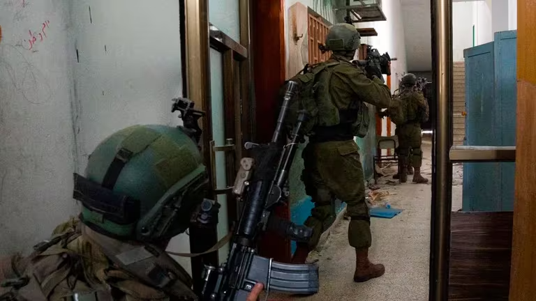 Israel neutralizó a más de 140 terroristas durante la incursión en el Hospital Al Shifa de Gaza