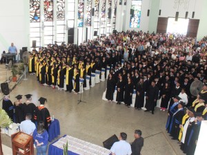 Rectora Milena Bravo otorgó títulos a 242 graduandos de la UDO Bolívar