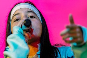 Quién es Lela MC, la niña migrante venezolana que se convirtió en prodigio del hip-hop en Colombia