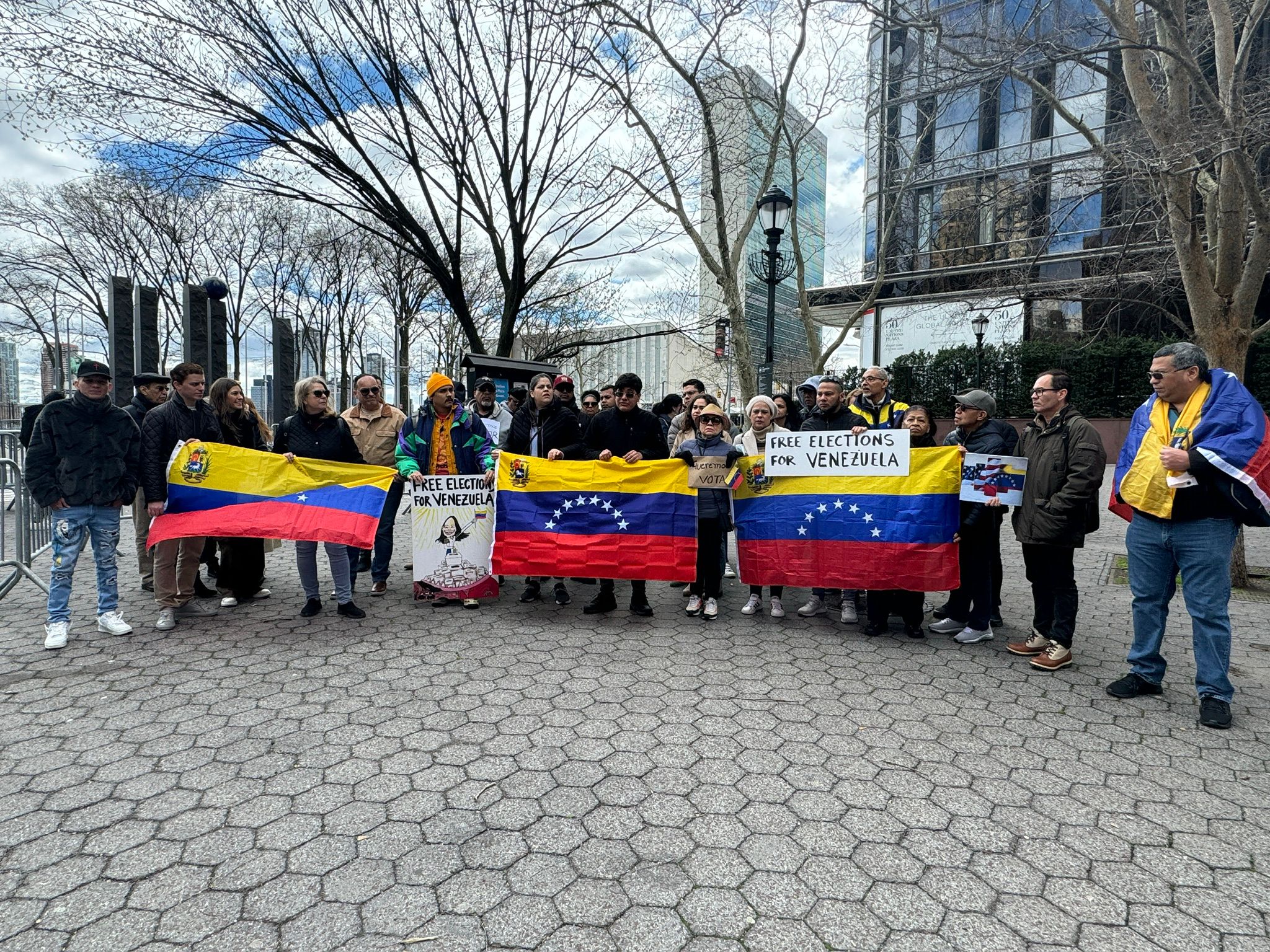 Venezolanos en Nueva York se sumaron a la protesta mundial para exigir garantías electorales (VIDEO)