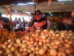 “Koyak Conecta”, el vendedor de frutas y verduras más optimista de Maracaibo