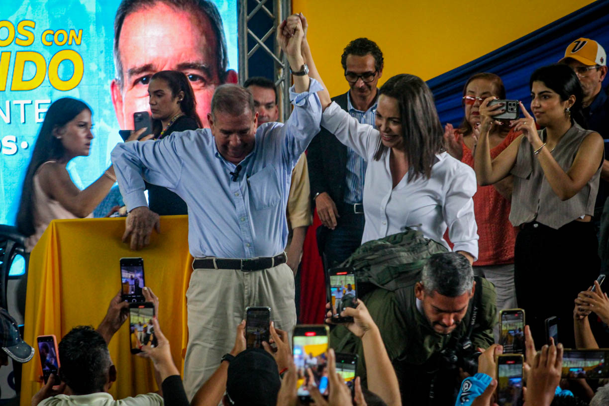Analistas políticos pronosticaron una victoria electoral de Edmundo González en Venezuela