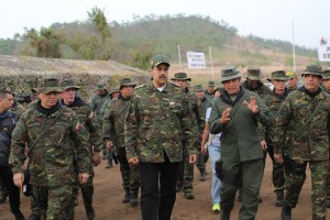 “Forjar un carácter antiimperialista”, el nuevo llamado desesperado de Maduro a la Fanb