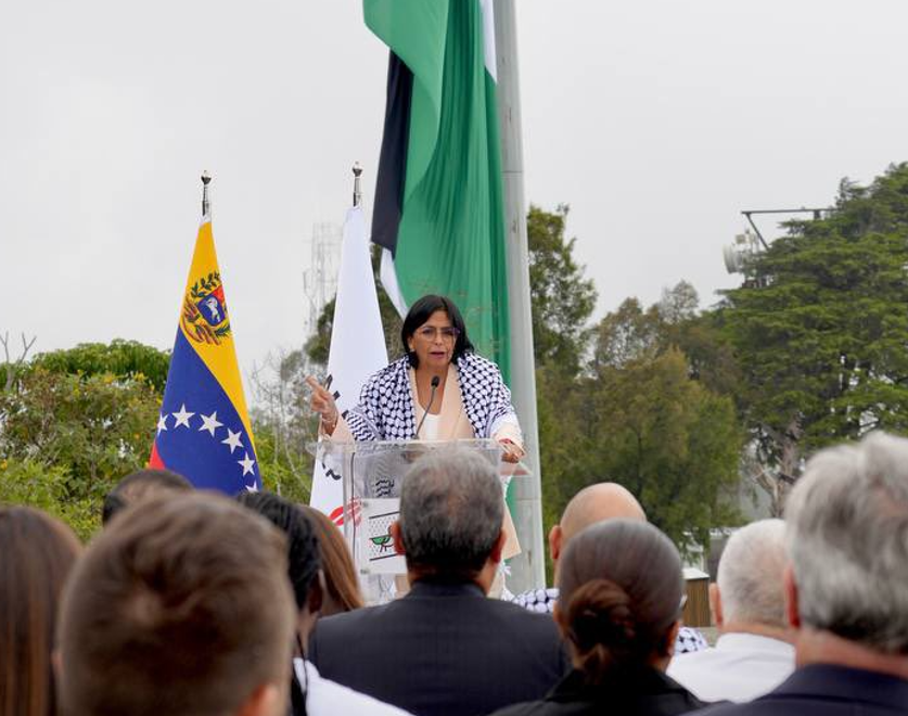 El chavismo quitó la bandera de Venezuela del Ávila e izó la de Palestina (VIDEO)