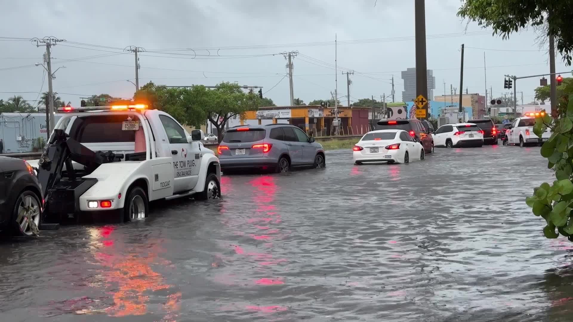 VIDEO: Declaran estado de emergencia ante inundaciones repentinas en el sur de Florida