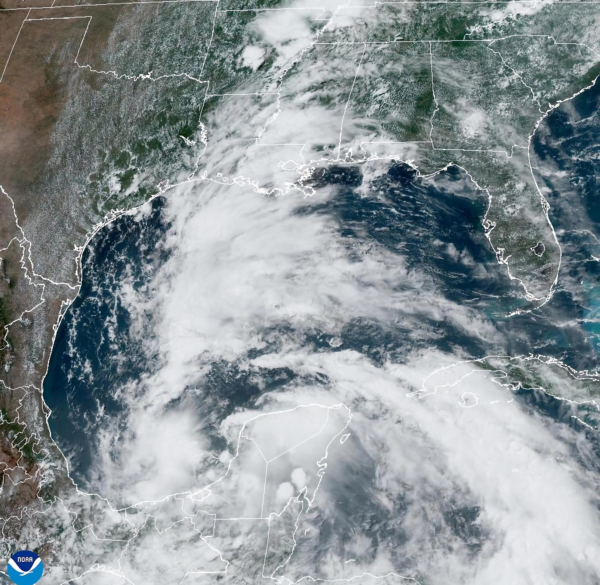 Se forma en el Golfo de México Alberto, la primera tormenta tropical atlántica de este año