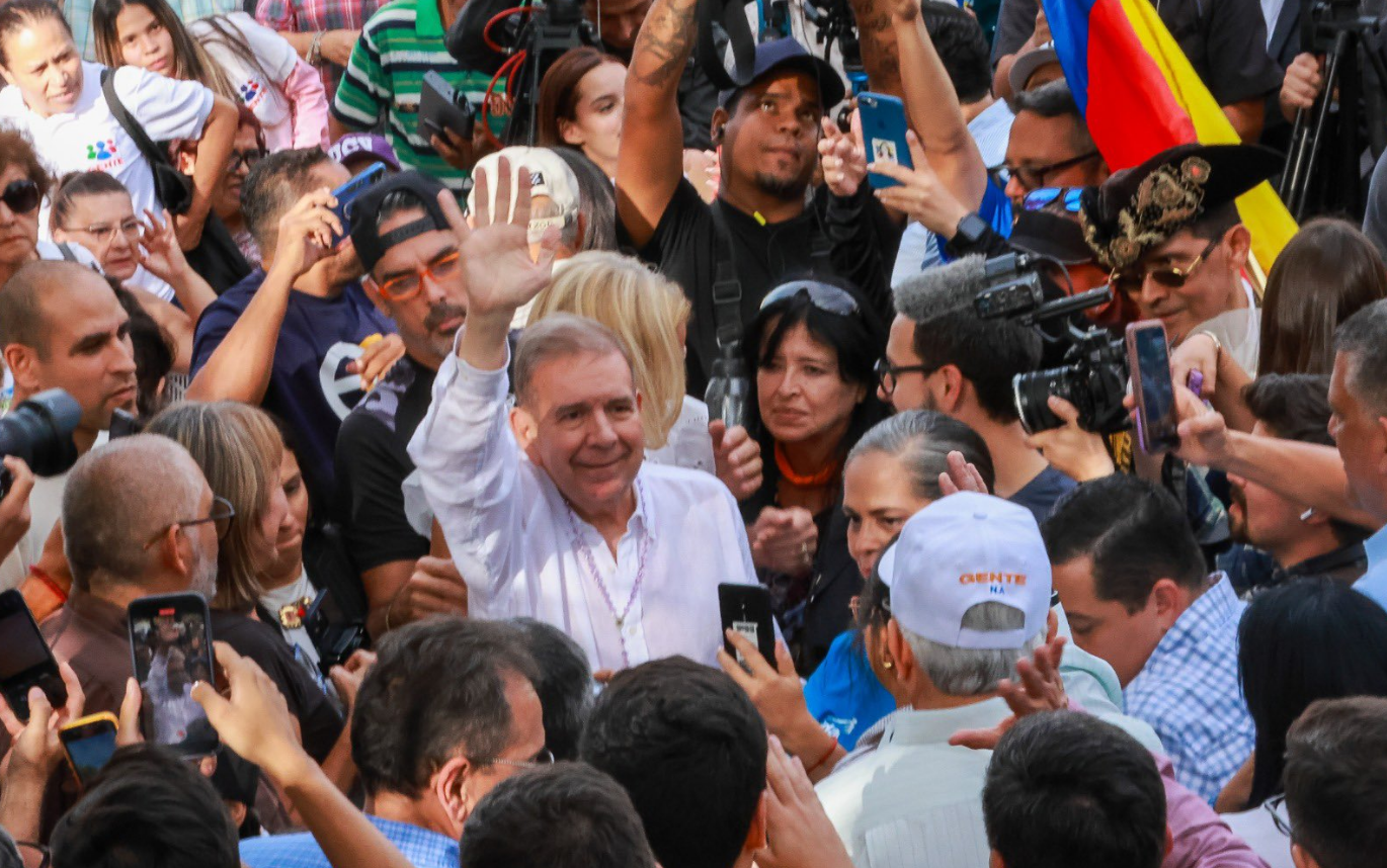 Edmundo González garantizó que rescatará las instituciones públicas de Venezuela
