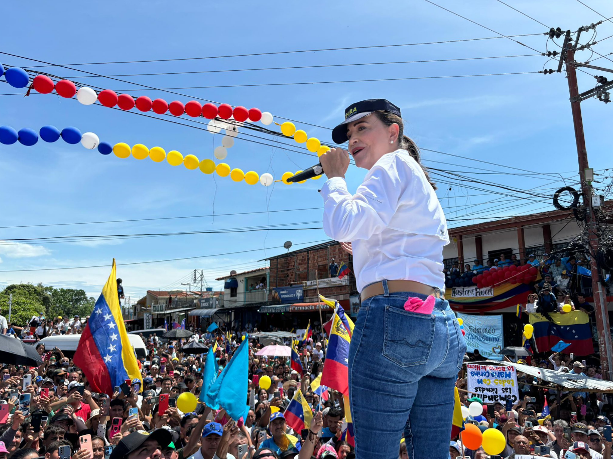 María Corina Machado: Olvídense de esa vaina de que ser rico es malo, ser rico es bueno (video)