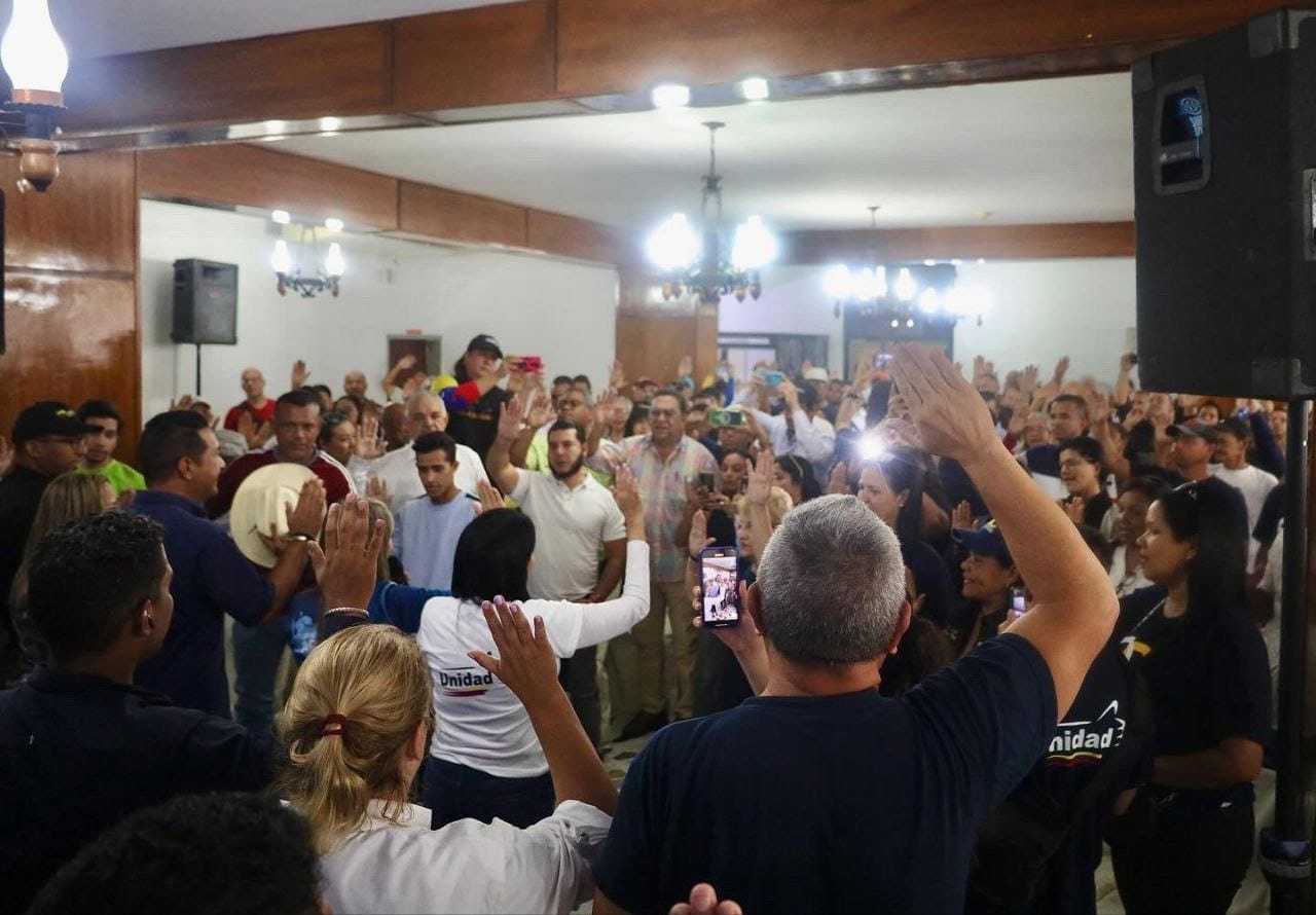 Juramentan a más de 100 Voluntarios Ciudadanos en Maracay para defender el voto el #28Jun