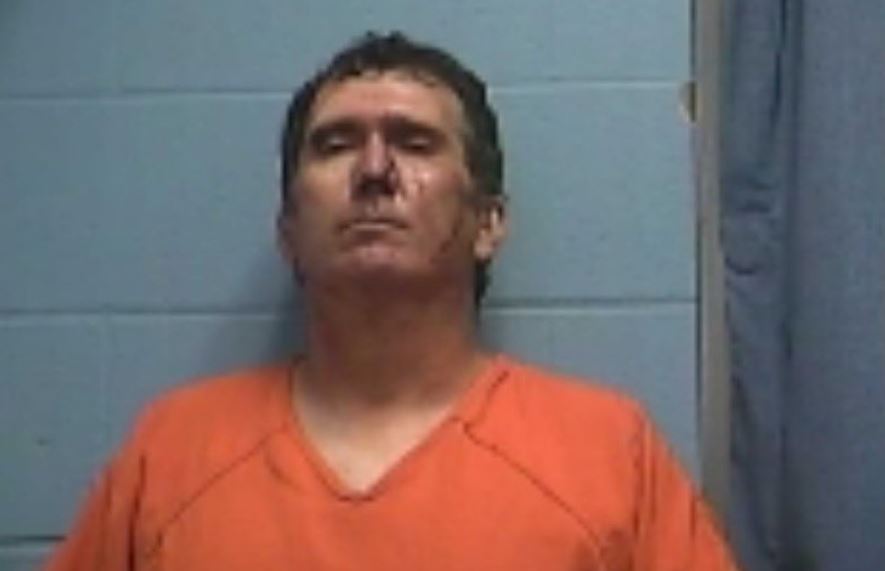 Quién es Travis Posey, el sospechoso detenido por el tiroteo en tienda de Arkansas