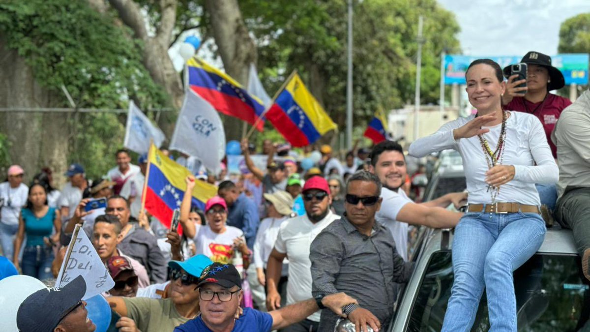 Simpatizantes celebraron con euforia la llegada de María Corina Machado a Delta Amacuro (VIDEO)