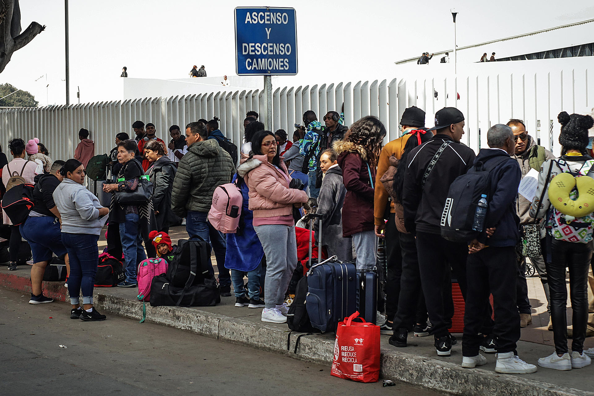 El Tiempo: ¿Qué le ofrece Maduro a los migrantes venezolanos para que regresen al país?