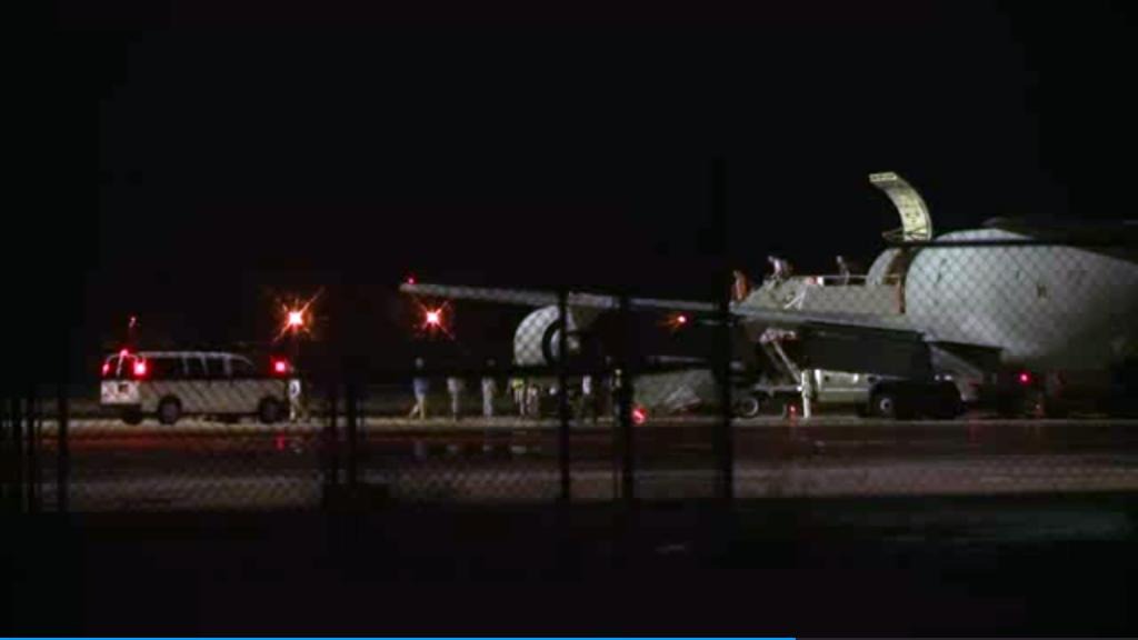 Hombre desató tiroteo frente a base militar en Texas y así reaccionaron los guardias de la Fuerza Aérea