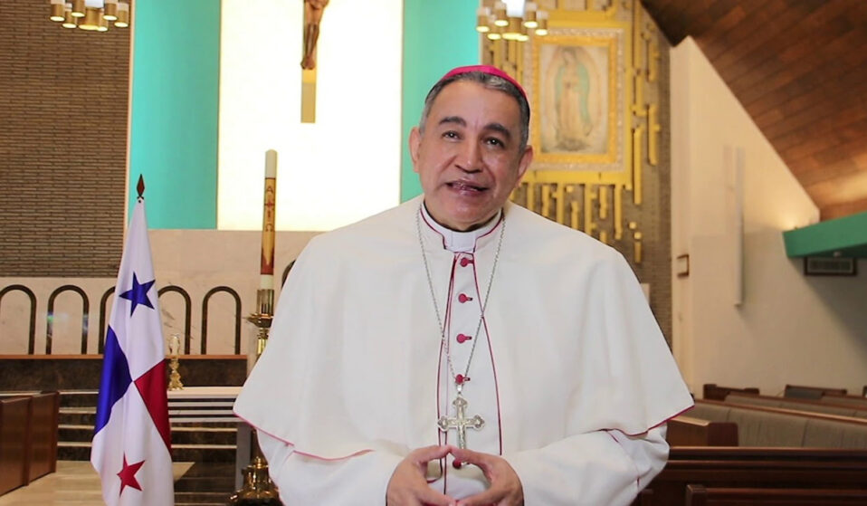 “El pueblo venezolano no está solo”, dice el arzobispo de Panamá en una jornada de oración