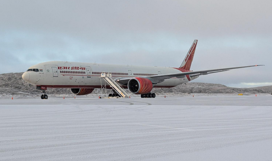 Avión de pasajeros aterrizó de emergencia en Canadá por una amenaza de bomba